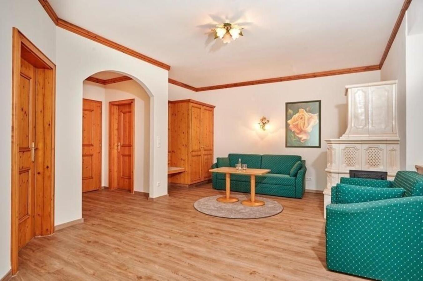 Hotel Am See Neutraubling Room photo